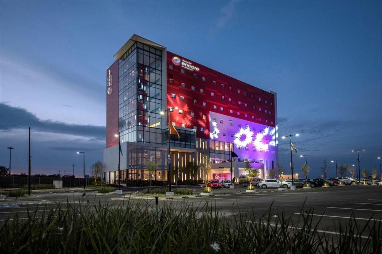 Ramada Encore By Wyndham פואבלה מראה חיצוני תמונה