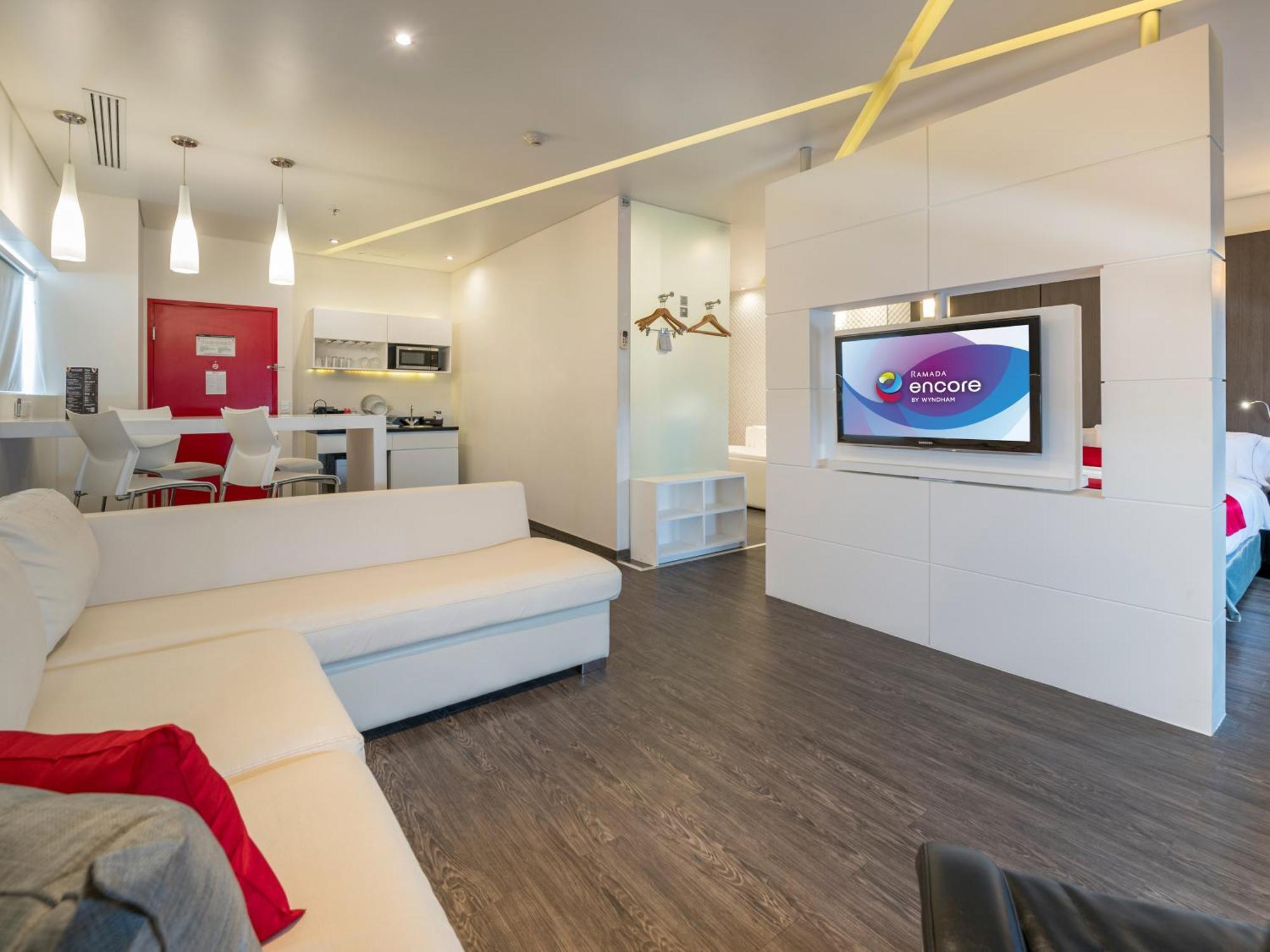 Ramada Encore By Wyndham פואבלה מראה חיצוני תמונה