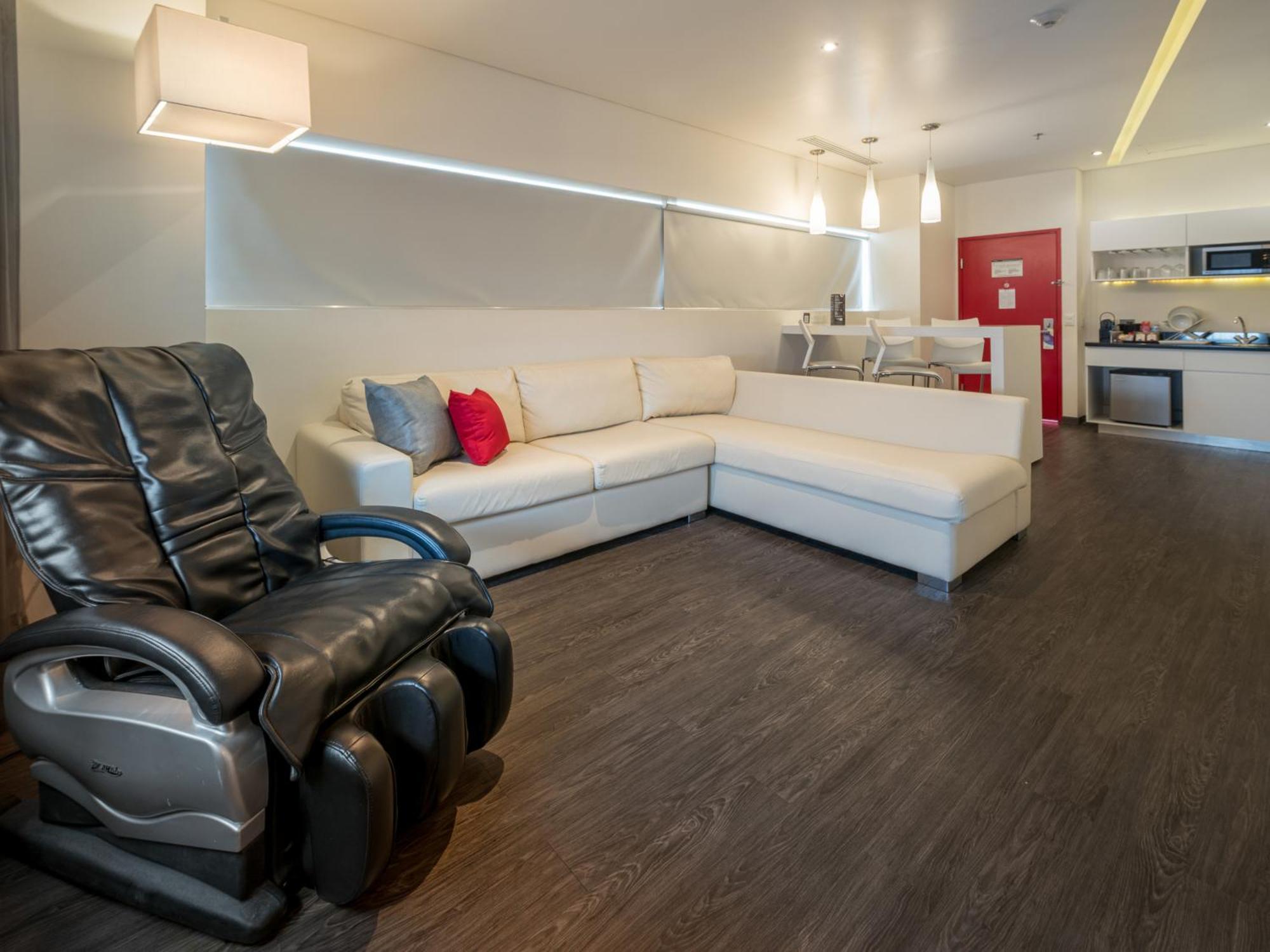 Ramada Encore By Wyndham פואבלה מראה חיצוני תמונה
