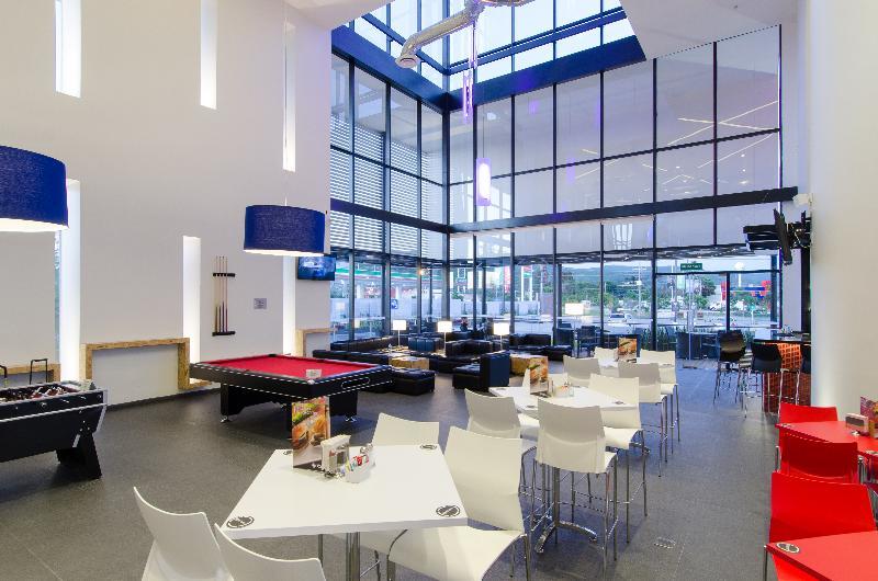 Ramada Encore By Wyndham פואבלה מראה חיצוני תמונה