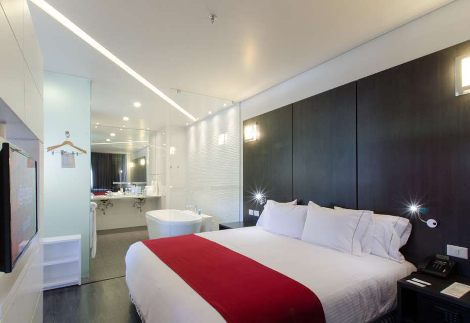 Ramada Encore By Wyndham פואבלה חדר תמונה